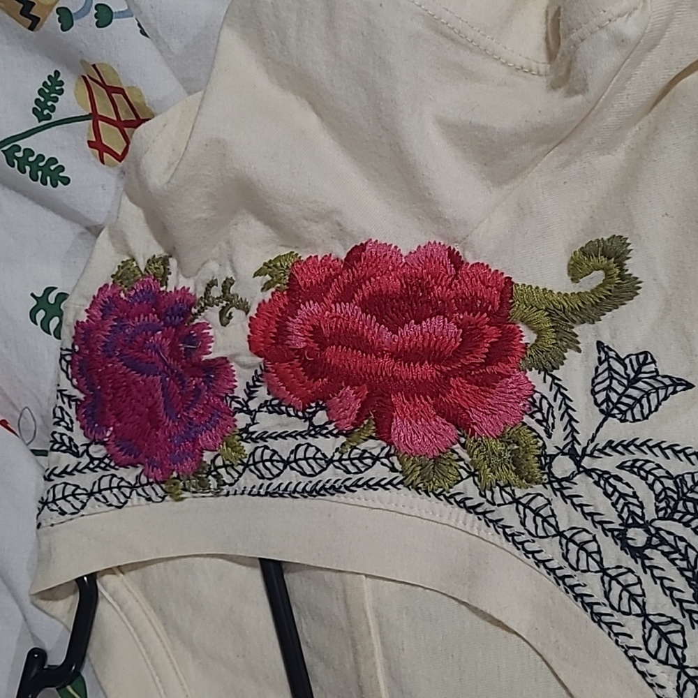 Johnny Was JWLA embroidered tee shirt tshirt M - Picture 7 of 10
